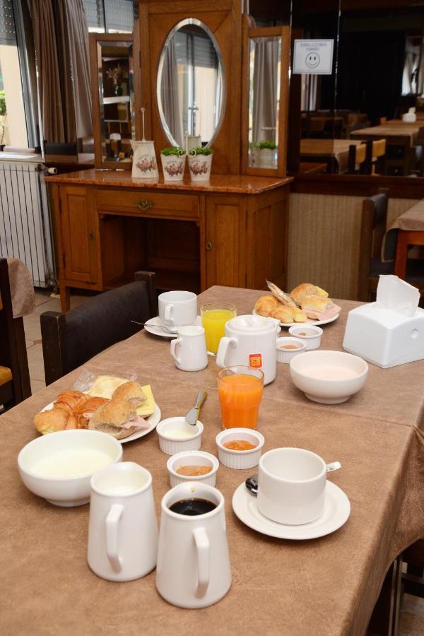 Hotel Leoncia コロニア・デル・サクラメント エクステリア 写真