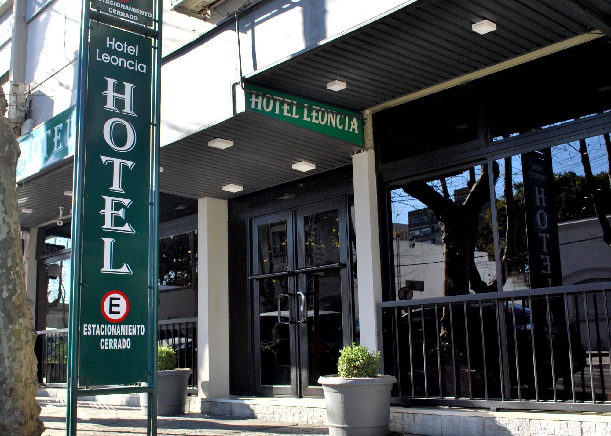 Hotel Leoncia コロニア・デル・サクラメント エクステリア 写真